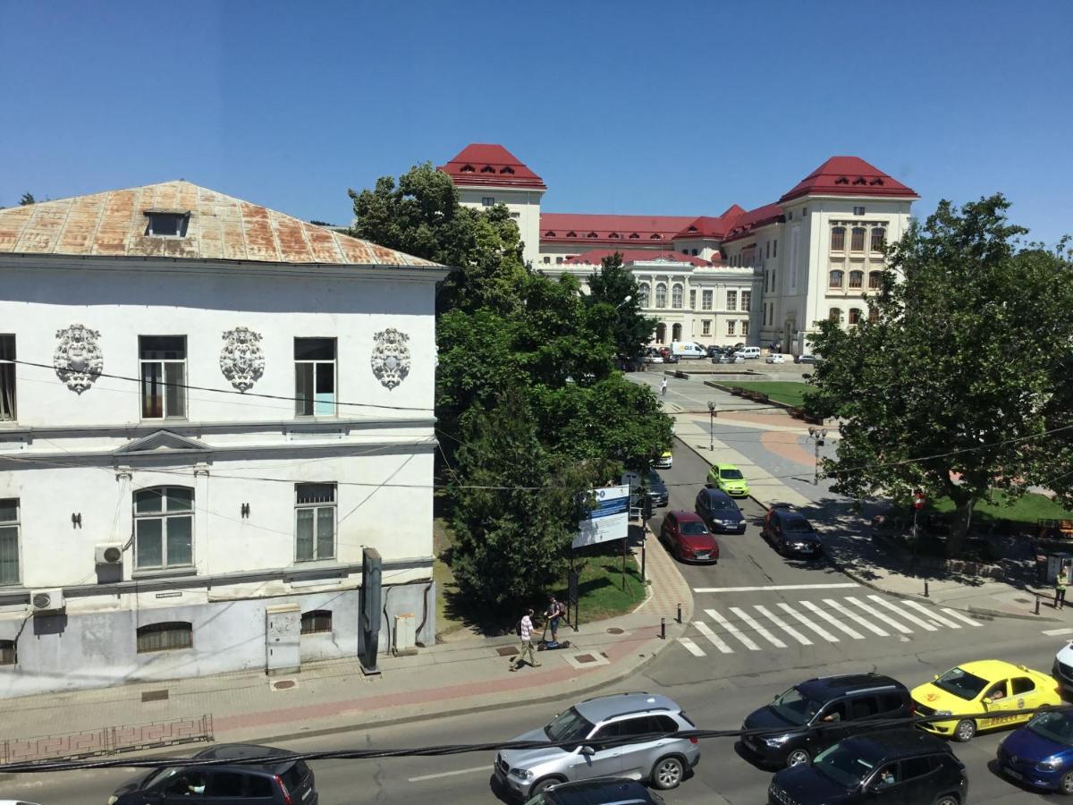 White Dream Suites Iasi Exterior photo